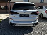 BMW X5 2023 года за 51 000 000 тг. в Шымкент – фото 3