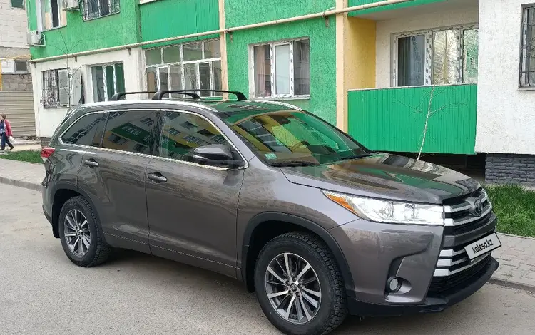 Toyota Highlander 2017 года за 18 000 000 тг. в Алматы