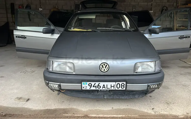 Volkswagen Passat 1991 годаүшін1 400 000 тг. в Мерке