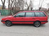 Volkswagen Passat 1993 годаүшін1 850 000 тг. в Тараз