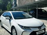 Toyota Corolla 2022 года за 8 600 000 тг. в Актобе – фото 2