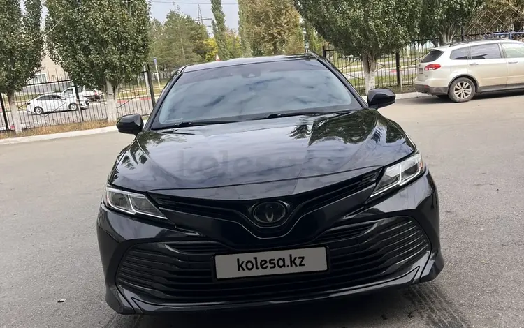 Toyota Camry 2018 года за 11 500 000 тг. в Костанай