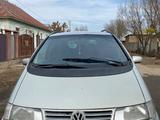 Volkswagen Sharan 1996 года за 1 700 000 тг. в Жетысай