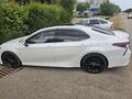 Toyota Camry 2022 года за 14 200 000 тг. в Уральск – фото 8
