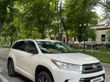 Toyota Highlander 2018 года за 18 100 000 тг. в Шымкент – фото 5