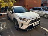 Toyota RAV4 2020 годаүшін17 150 000 тг. в Астана – фото 2