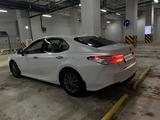 Toyota Camry 2019 годаfor14 000 000 тг. в Астана – фото 5