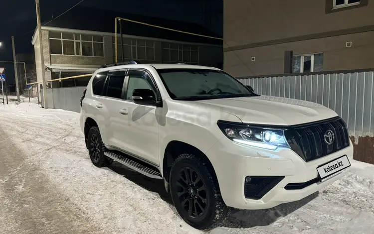 Toyota Land Cruiser Prado 2021 года за 34 600 000 тг. в Актобе