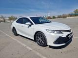 Toyota Camry 2021 года за 17 500 000 тг. в Алматы – фото 4