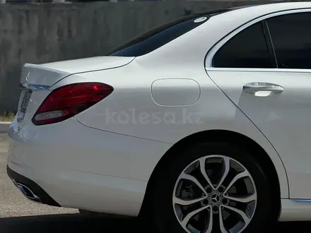 Mercedes-Benz C 300 2018 года за 16 000 000 тг. в Алматы – фото 19