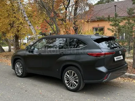 Toyota Highlander 2023 года за 32 500 000 тг. в Караганда – фото 3