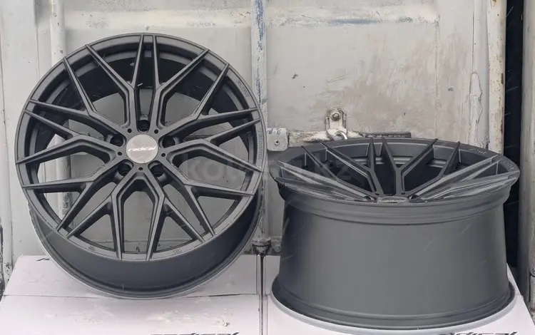 Диски оригинал R20 для BMW F10 F13 F01 Chevrolet Camaro за 765 000 тг. в Астана