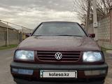 Volkswagen Vento 1993 года за 1 600 000 тг. в Шымкент