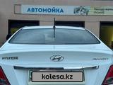 Hyundai Accent 2015 годаfor6 500 000 тг. в Атырау – фото 2