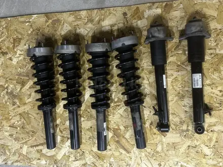 E70 E71 амортизаторы X5 X6 (стойки, пружины, сайлентблоки, рычаги, цафа за 90 000 тг. в Алматы