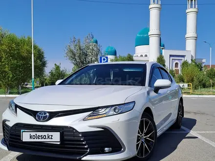 Toyota Camry 2021 года за 16 500 000 тг. в Кызылорда – фото 2