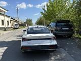 Hyundai Elantra 2023 года за 8 300 000 тг. в Шымкент – фото 3