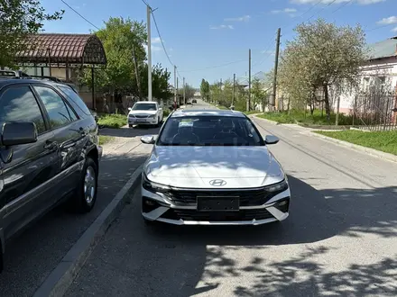 Hyundai Elantra 2023 годаүшін8 000 000 тг. в Шымкент – фото 2