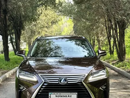 Lexus RX 200t 2017 года за 19 000 000 тг. в Алматы