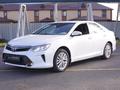Toyota Camry 2015 года за 10 300 000 тг. в Уральск – фото 2