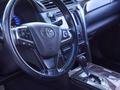 Toyota Camry 2015 года за 10 300 000 тг. в Уральск – фото 7