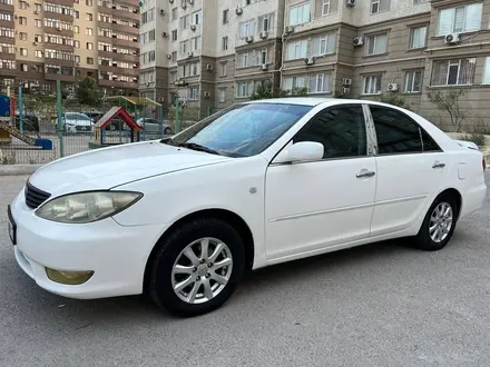 Toyota Camry 2005 года за 4 200 000 тг. в Актау – фото 2