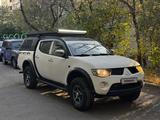 Mitsubishi L200 2007 года за 4 200 000 тг. в Алматы