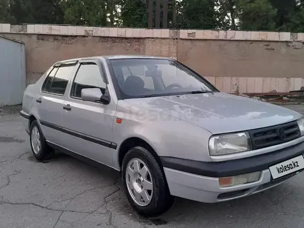 Volkswagen Vento 1992 года за 1 200 000 тг. в Шымкент – фото 10