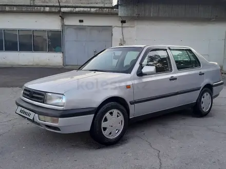 Volkswagen Vento 1992 года за 1 200 000 тг. в Шымкент – фото 5
