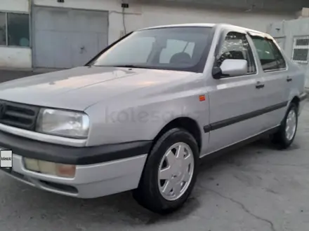 Volkswagen Vento 1992 года за 1 200 000 тг. в Шымкент – фото 9