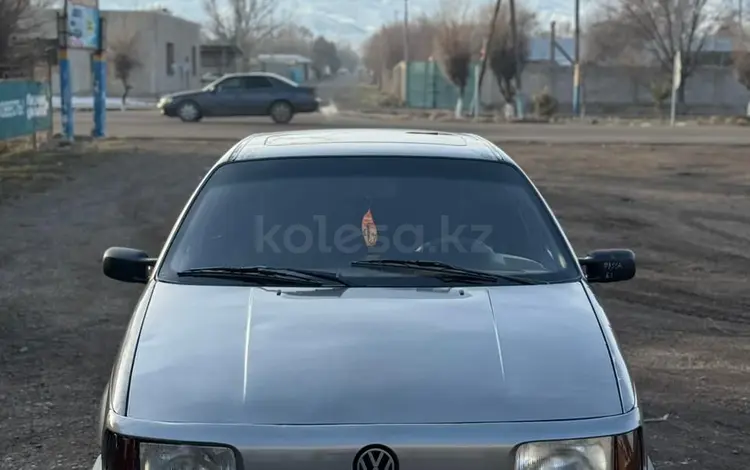 Volkswagen Passat 1993 годаfor950 000 тг. в Кулан