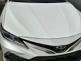 Toyota Camry 2022 года за 14 300 000 тг. в Алматы