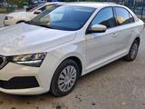 Skoda Rapid 2021 года за 7 500 000 тг. в Актобе – фото 2