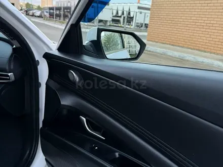 Hyundai Elantra 2022 года за 9 600 000 тг. в Уральск – фото 15