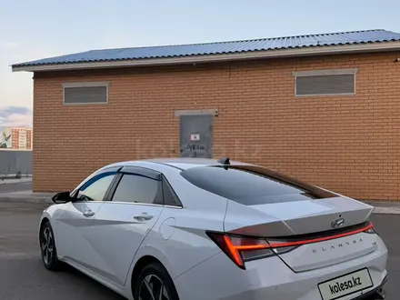 Hyundai Elantra 2022 года за 9 600 000 тг. в Уральск – фото 6