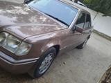 Mercedes-Benz E 200 1993 года за 2 150 000 тг. в Тараз – фото 4