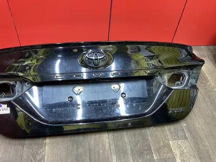 Крышка багажника на toyota camry 75 xse за 200 000 тг. в Алматы