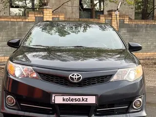Toyota Camry, 2014