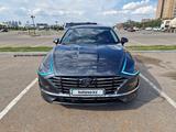 Hyundai Sonata 2021 годаfor12 866 500 тг. в Астана – фото 2