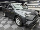 Toyota RAV4 2019 года за 13 900 000 тг. в Алматы – фото 3