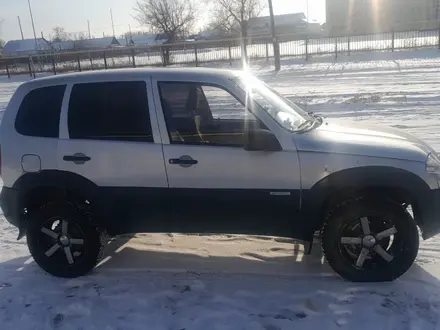 Chevrolet Niva 2012 года за 1 870 000 тг. в Уральск – фото 3