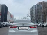 Toyota Camry 2019 года за 12 300 000 тг. в Алматы – фото 5