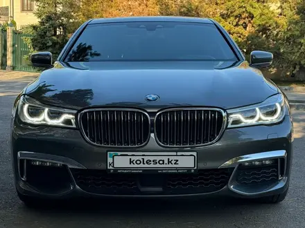 BMW 740 2018 года за 27 000 000 тг. в Алматы – фото 3