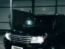 Toyota Land Cruiser, 2011