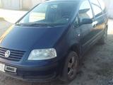 Volkswagen Sharan 2001 года за 3 700 000 тг. в Рудный