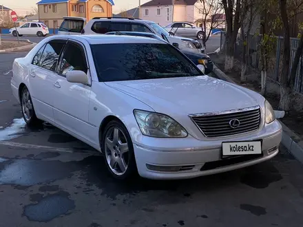 Toyota Celsior 2004 года за 5 000 000 тг. в Атырау – фото 2