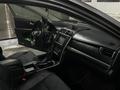 Toyota Camry 2015 годаfor6 500 000 тг. в Актобе – фото 7