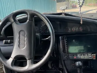 Audi 100