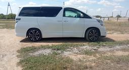 Toyota Vellfire 2009 года за 9 000 000 тг. в Житикара – фото 2