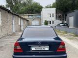 Mercedes-Benz C 180 1998 годаүшін1 800 000 тг. в Алматы – фото 5